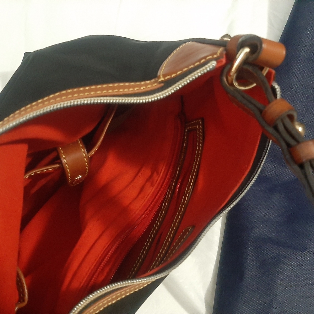 Purse - Picture 2 of 5